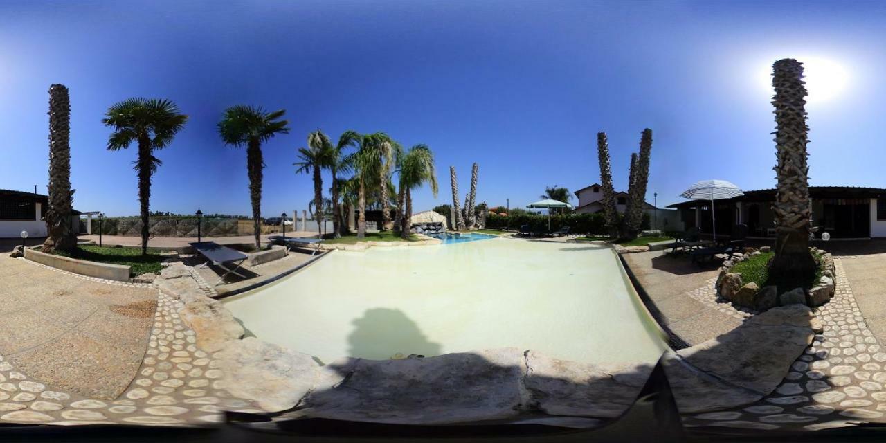 Aurelio Rapillo Hotel Latina Luaran gambar