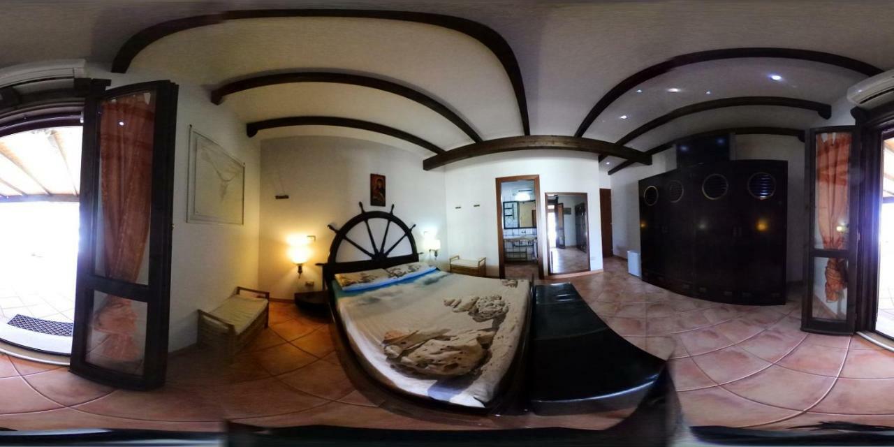 Aurelio Rapillo Hotel Latina Luaran gambar