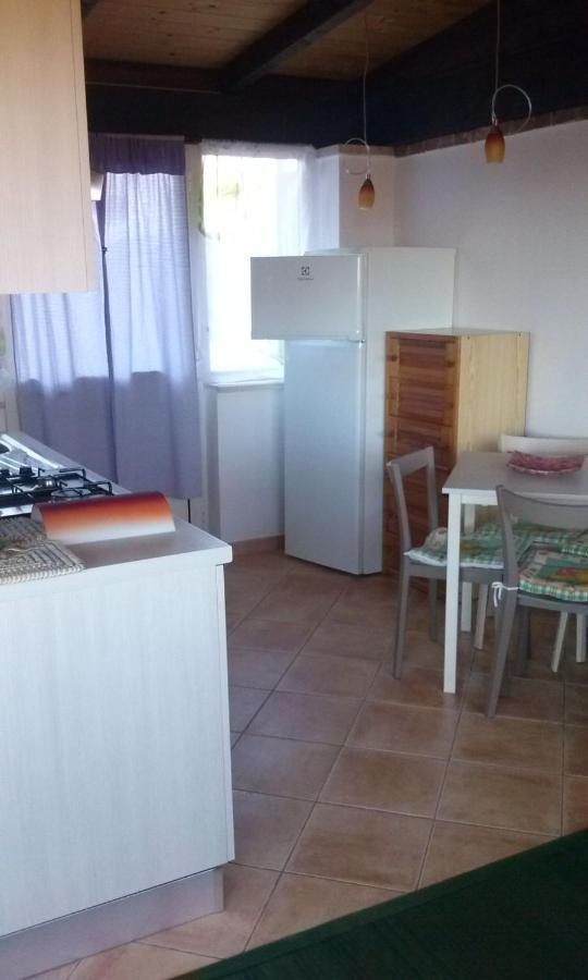 Aurelio Rapillo Hotel Latina Luaran gambar