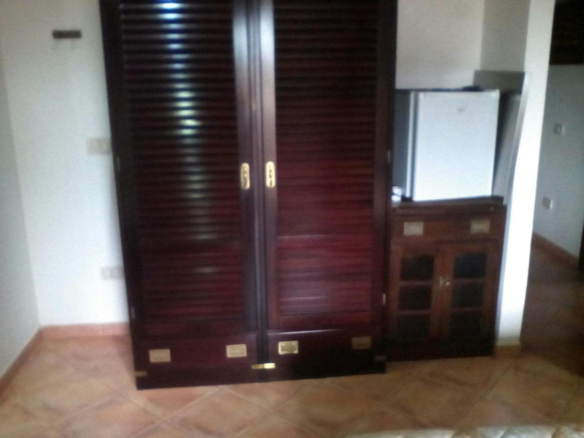 Aurelio Rapillo Hotel Latina Luaran gambar